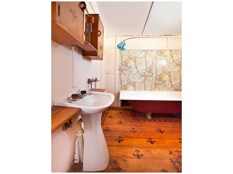 173 Peter Street, Berserker QLD 4701