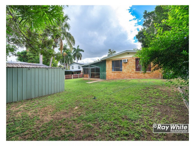 4 Labanka Close, Frenchville QLD 4701