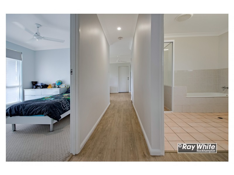7 Kawana Close, Kawana QLD 4701