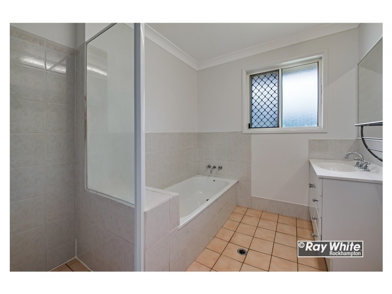 7 Kawana Close, Kawana QLD 4701