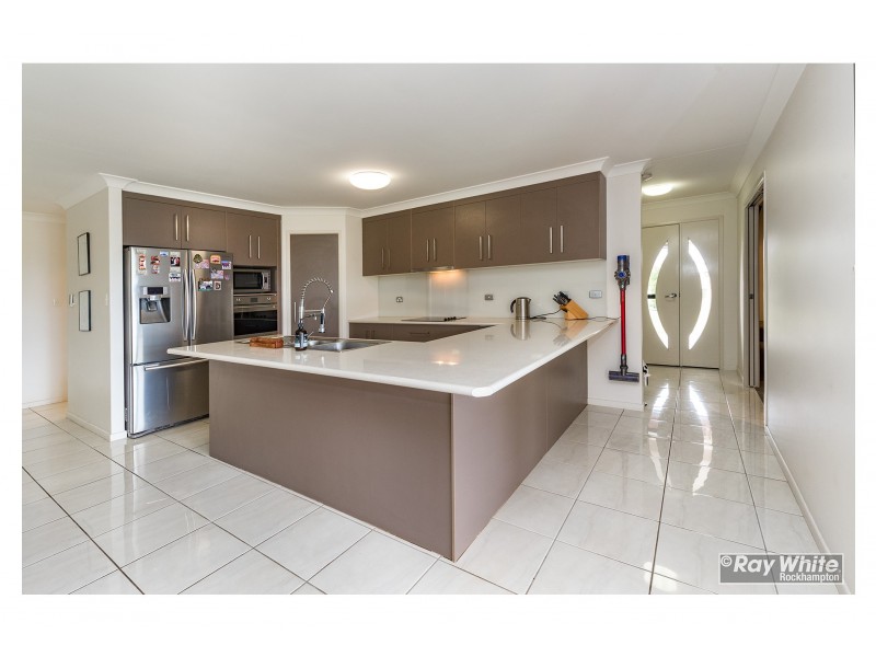 11 Brady Place, Gracemere QLD 4702