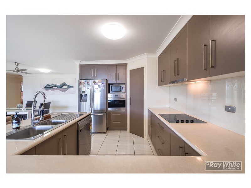 11 Brady Place, Gracemere QLD 4702