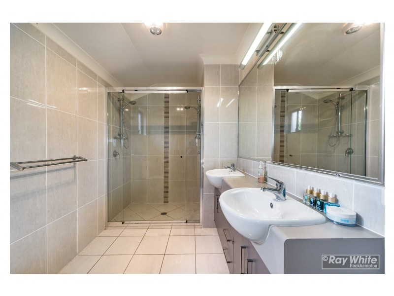 11 Brady Place, Gracemere QLD 4702