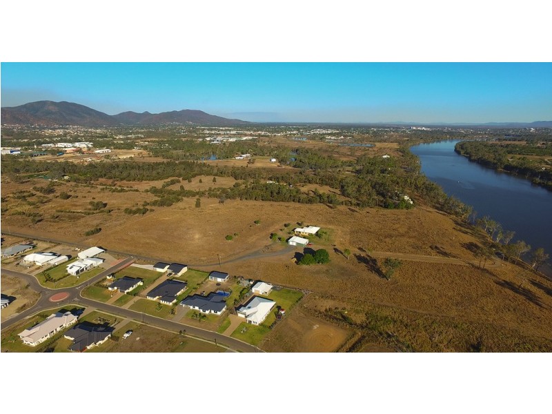 9 (Lot 103) Tomtit Avenue, Parkhurst QLD 4702