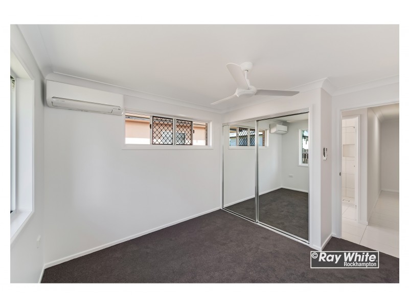 8 Hopkins Street, Park Avenue QLD 4701