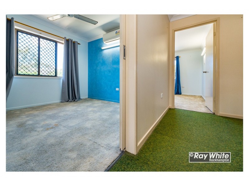 32 Emmerson Drive, Glenlee QLD 4711
