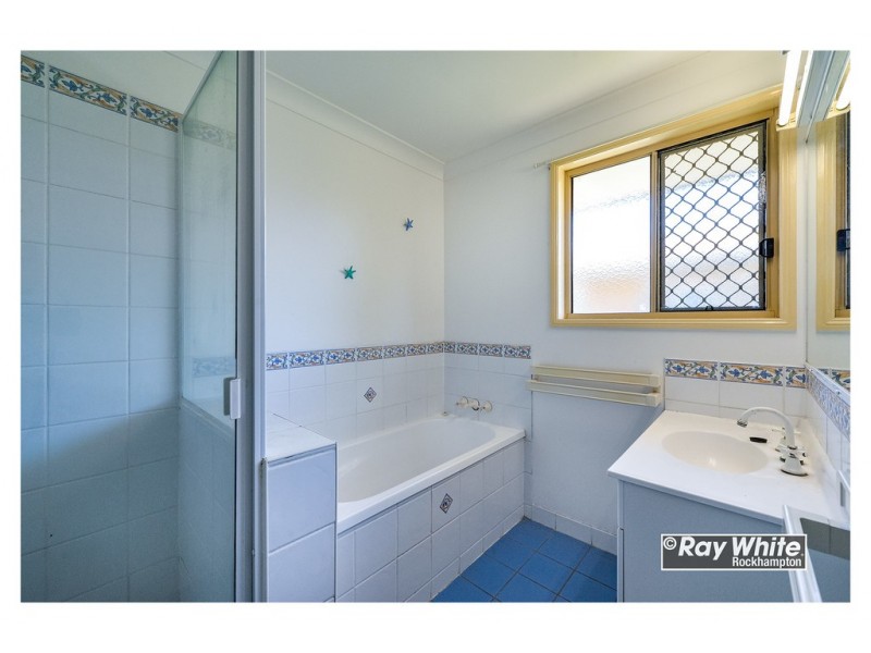 42 Carara Drive, Kawana QLD 4701