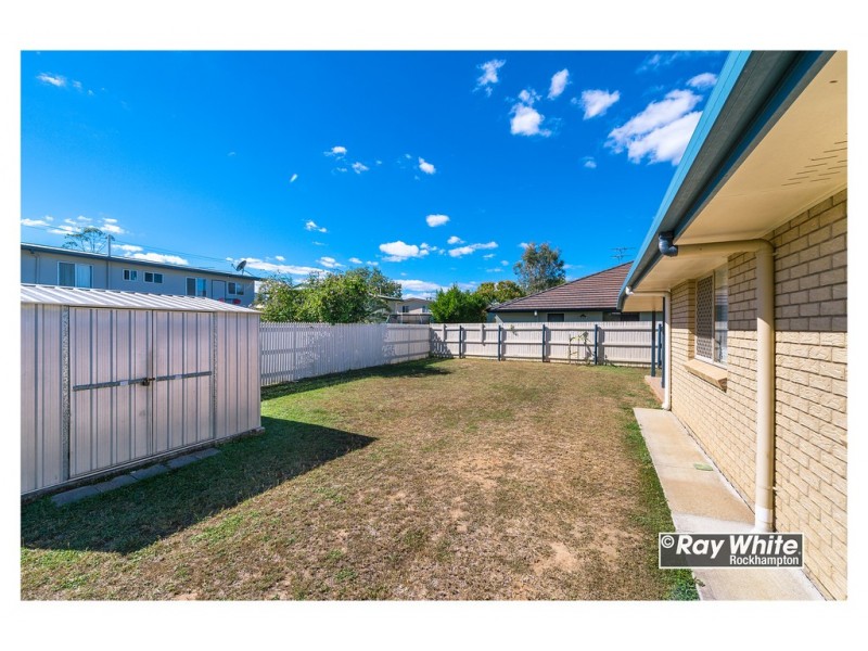 42 Carara Drive, Kawana QLD 4701