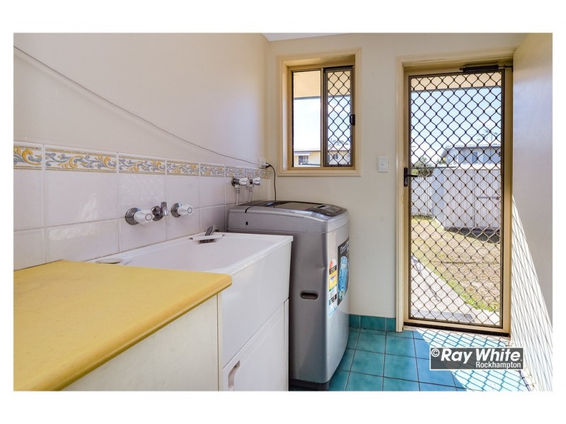 42 Carara Drive, Kawana QLD 4701