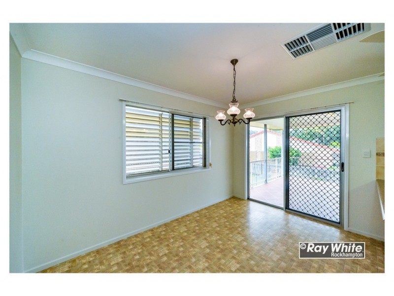 34 Scott Street, Kawana QLD 4701