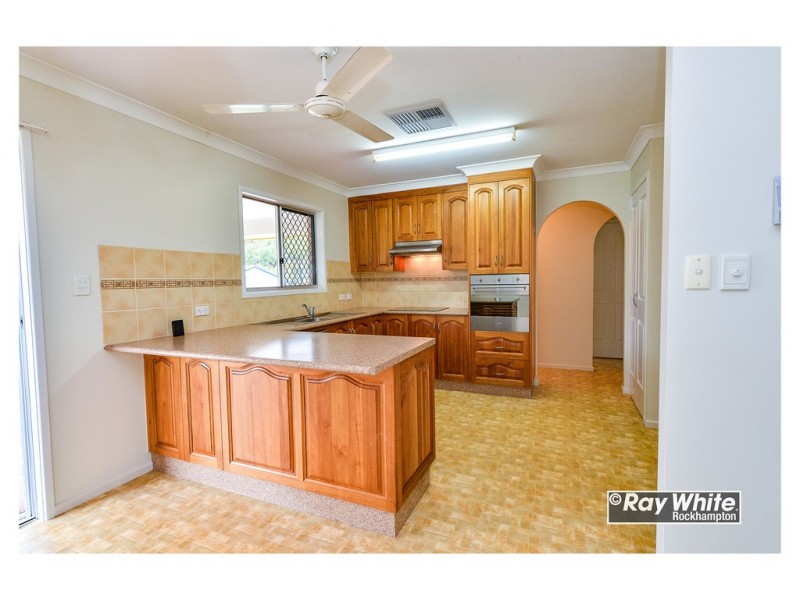 34 Scott Street, Kawana QLD 4701