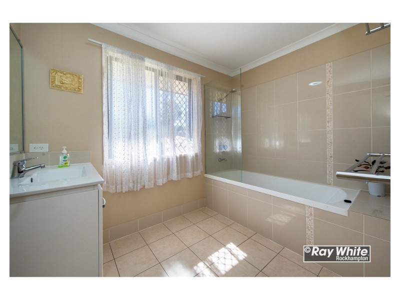 79-81 Emmerson Drive, Glenlee QLD 4711