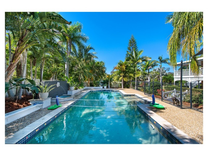 7 Constance Avenue, Rockyview QLD 4701
