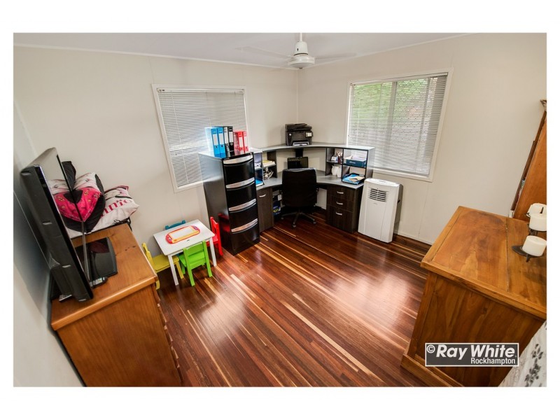 36 Cowap Street, Park Avenue QLD 4701