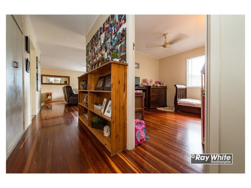 36 Cowap Street, Park Avenue QLD 4701