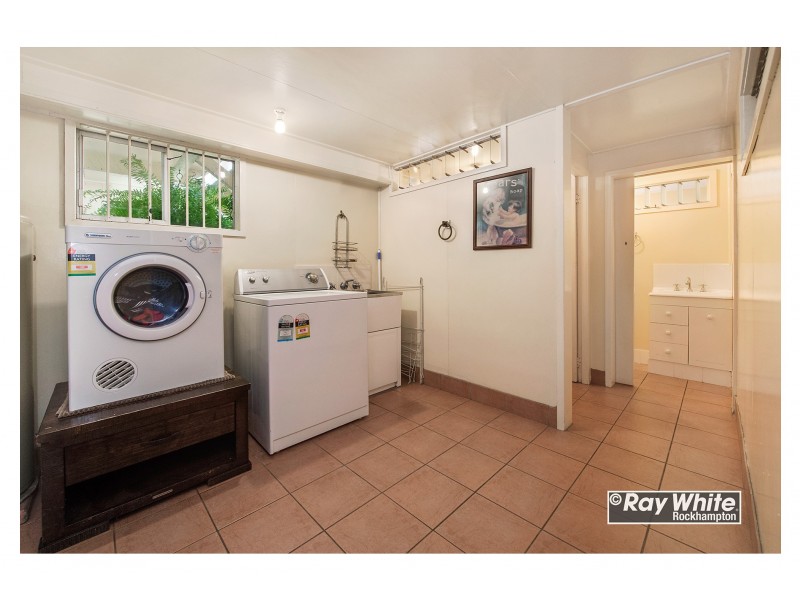 36 Cowap Street, Park Avenue QLD 4701