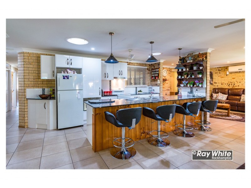 89 Emu Park Road, Nerimbera QLD 4701