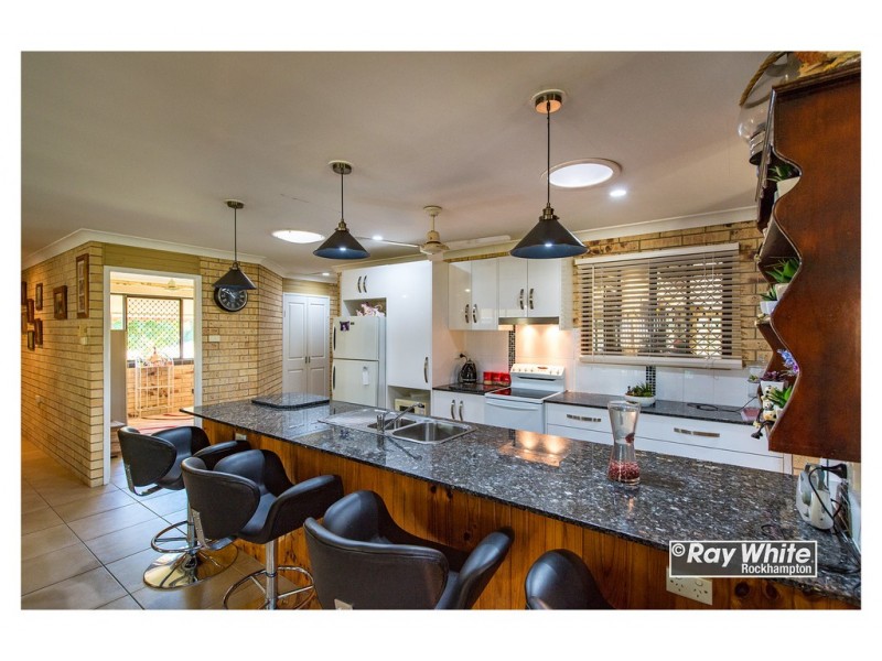 89 Emu Park Road, Nerimbera QLD 4701