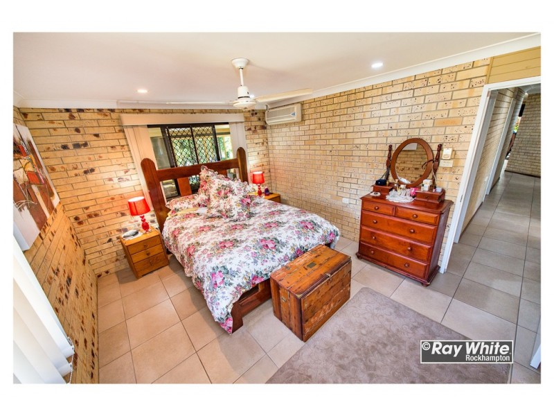 89 Emu Park Road, Nerimbera QLD 4701