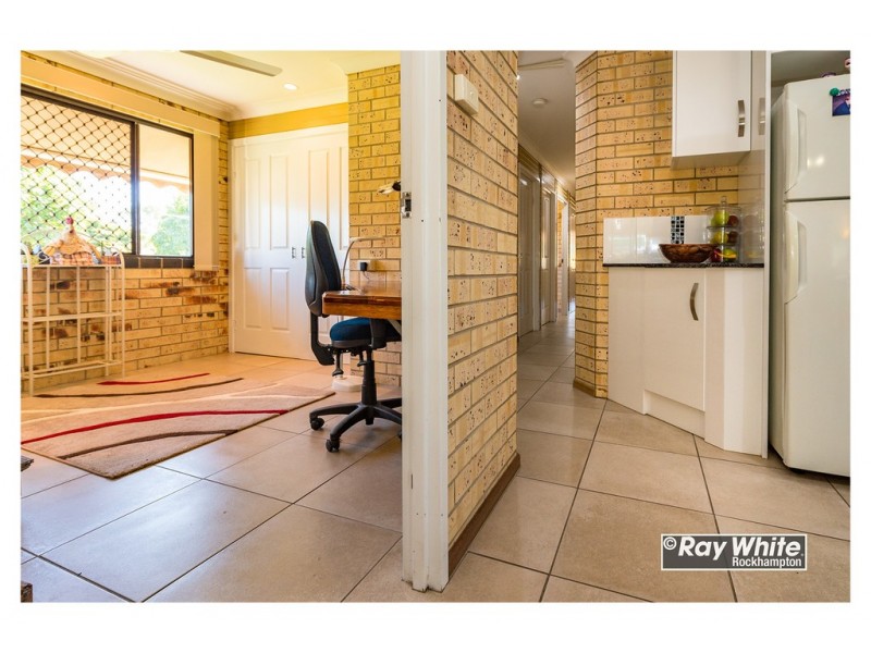89 Emu Park Road, Nerimbera QLD 4701
