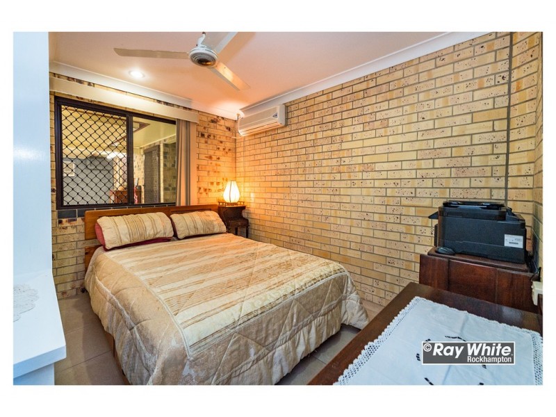 89 Emu Park Road, Nerimbera QLD 4701