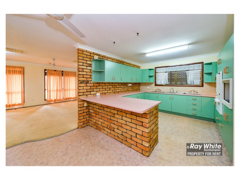 4 Labanka Close, Frenchville QLD 4701