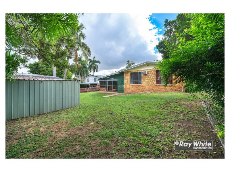 4 Labanka Close, Frenchville QLD 4701