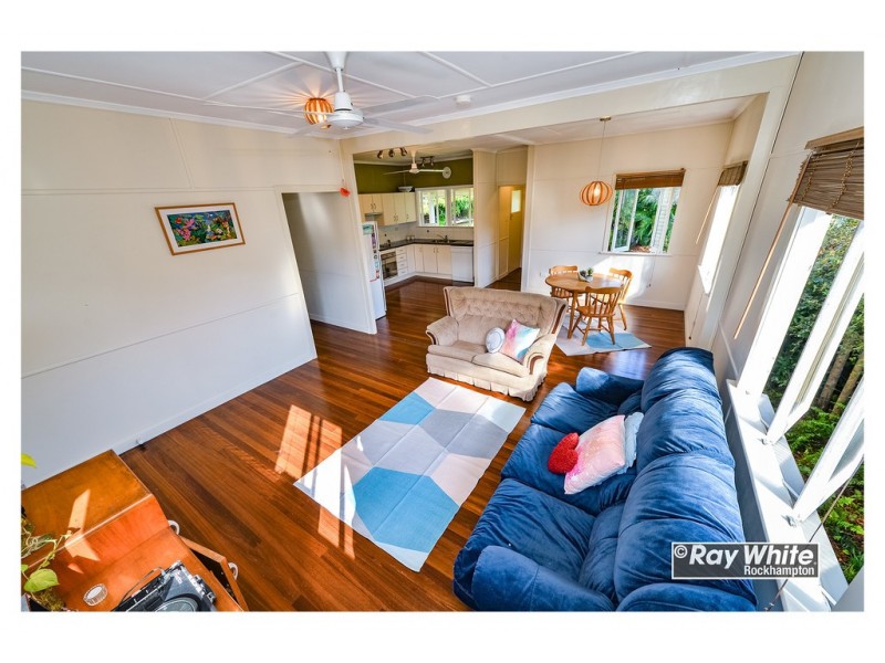 31 Glencoe Street, The Range QLD 4700