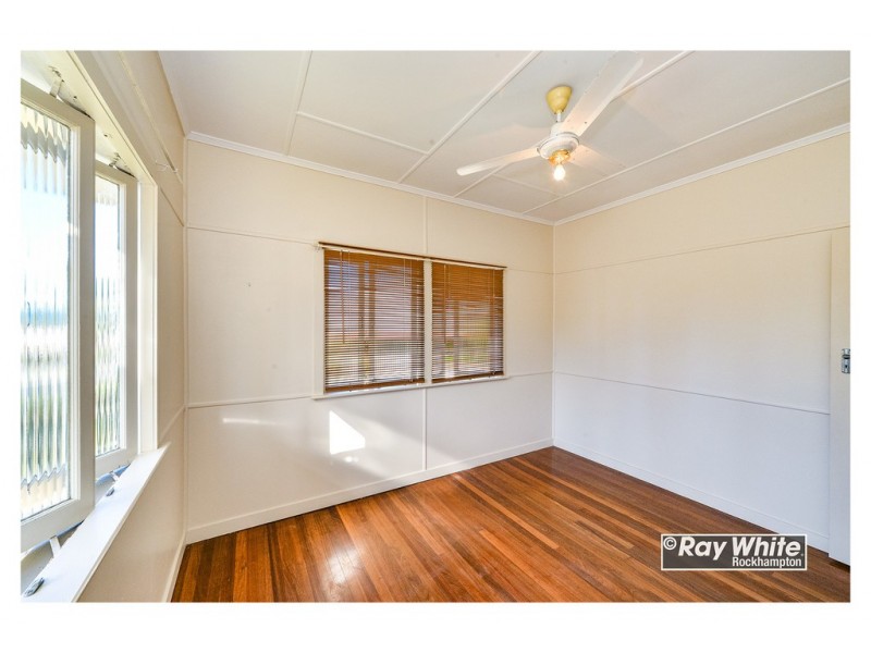 31 Glencoe Street, The Range QLD 4700