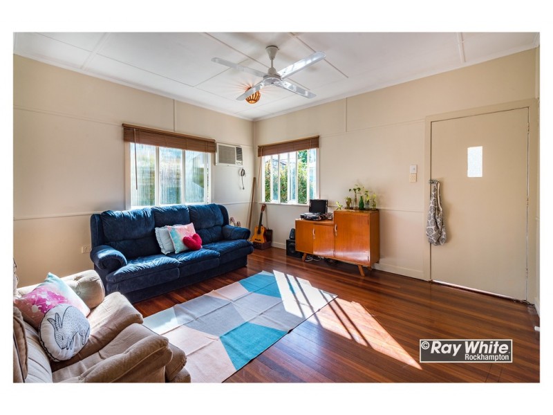 31 Glencoe Street, The Range QLD 4700