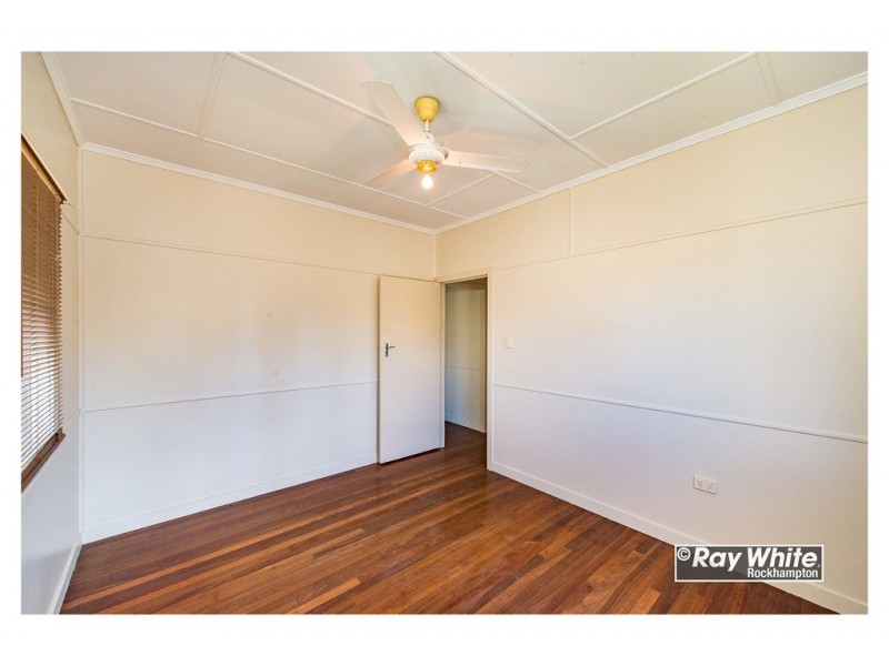 31 Glencoe Street, The Range QLD 4700