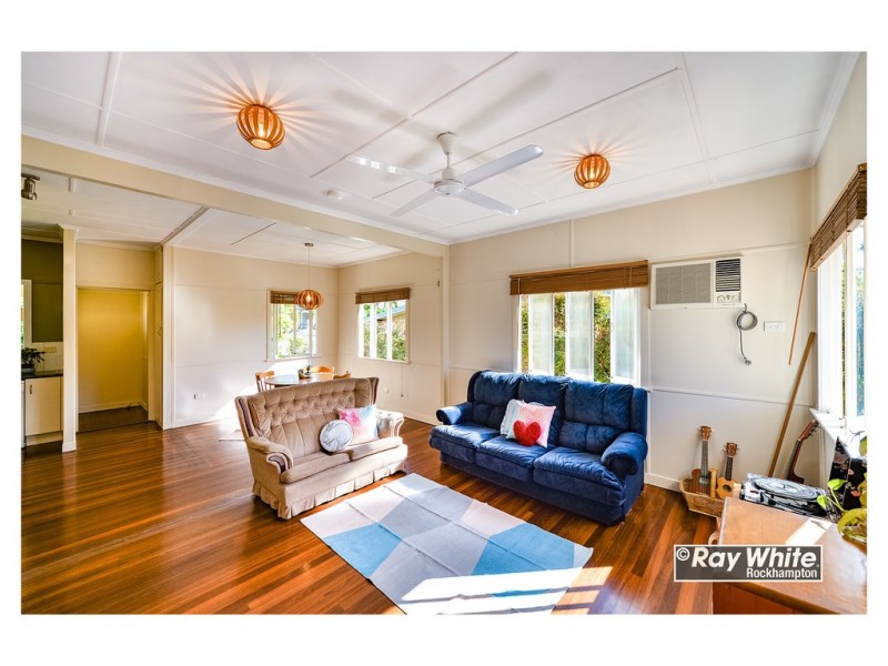 31 Glencoe Street, The Range QLD 4700