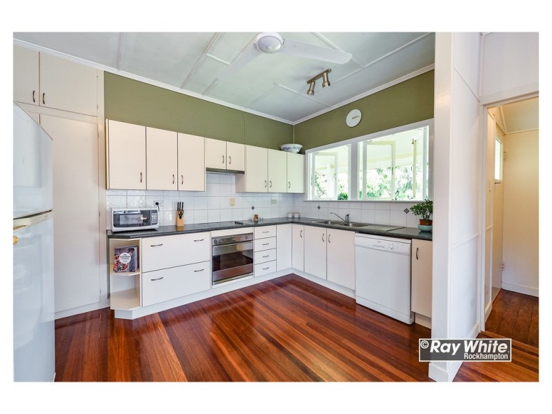 31 Glencoe Street, The Range QLD 4700