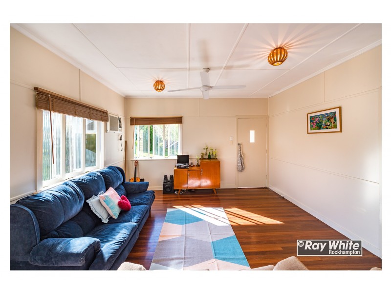 31 Glencoe Street, The Range QLD 4700