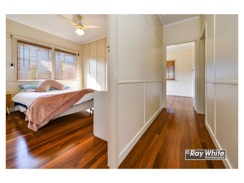 31 Glencoe Street, The Range QLD 4700