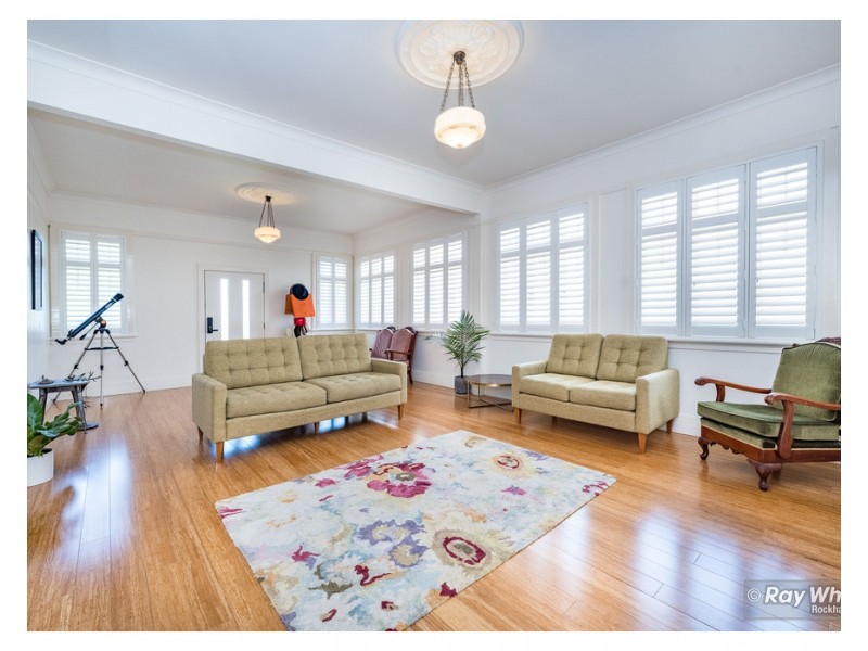 335 Agnes Street, The Range QLD 4700