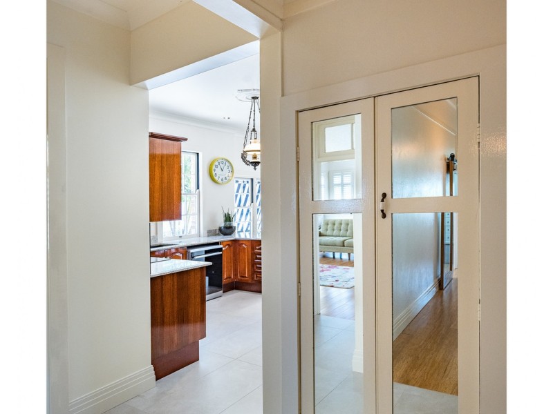 335 Agnes Street, The Range QLD 4700