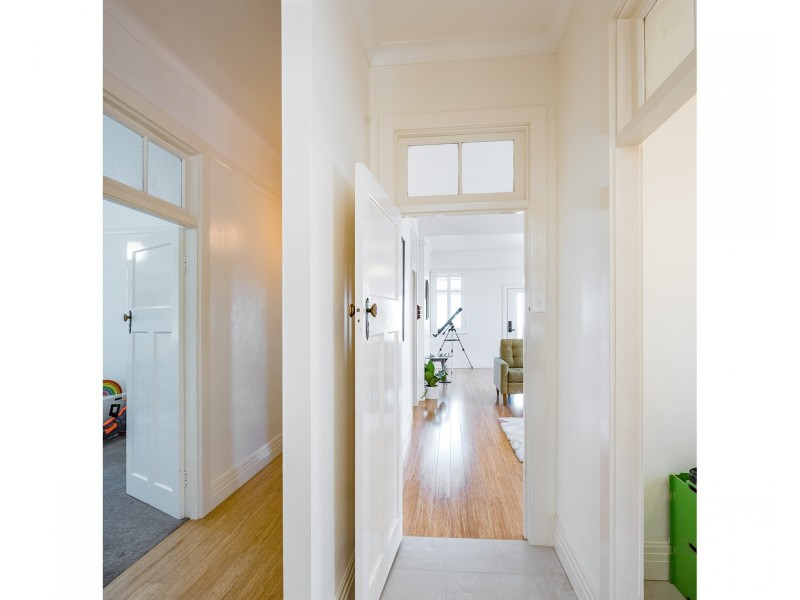 335 Agnes Street, The Range QLD 4700