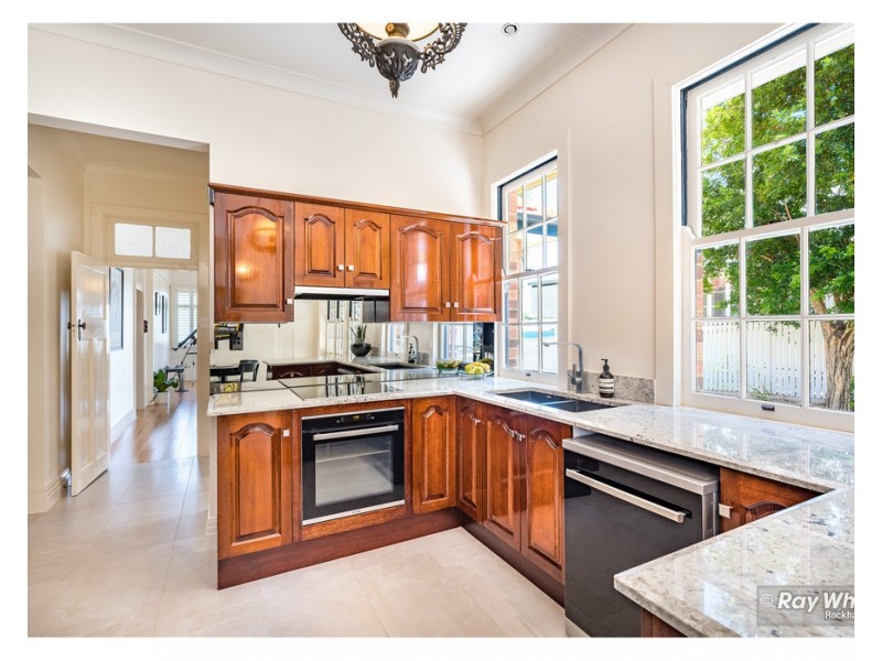 335 Agnes Street, The Range QLD 4700
