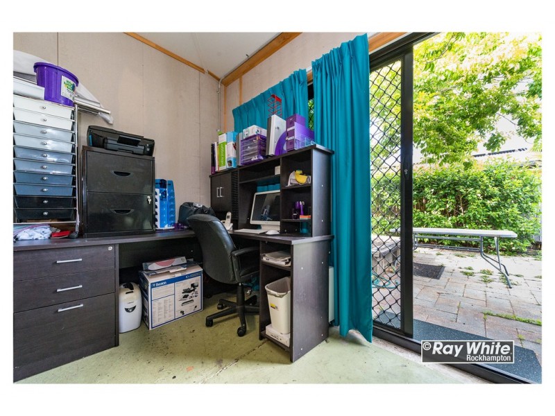 240 Dean Street, Berserker QLD 4701