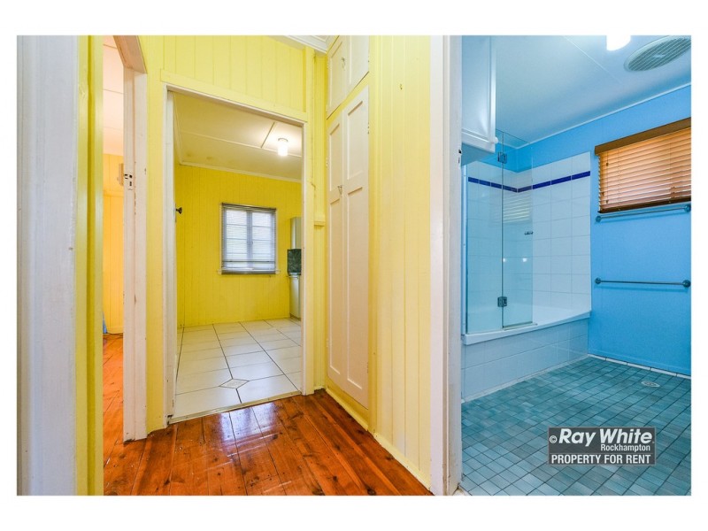 10 Cowap Street, Park Avenue QLD 4701