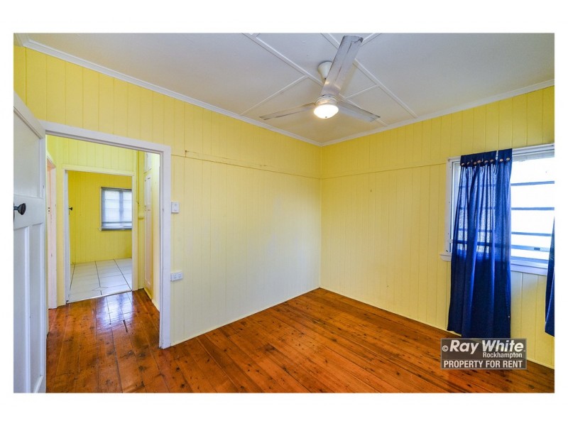 10 Cowap Street, Park Avenue QLD 4701