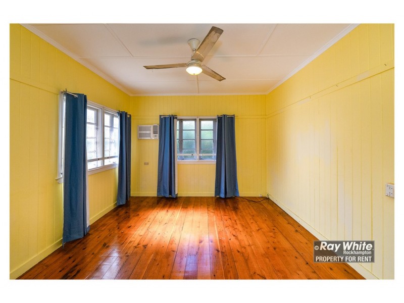 10 Cowap Street, Park Avenue QLD 4701