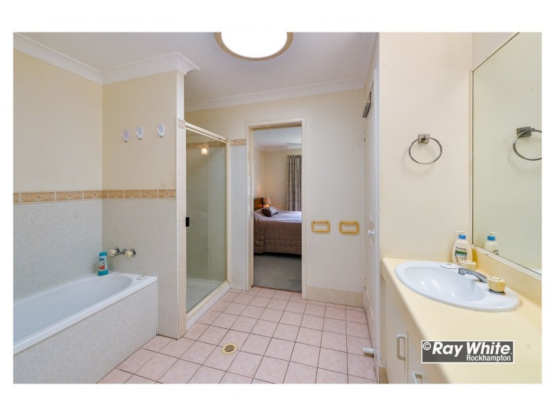 7 Stawell Court, Berserker QLD 4701