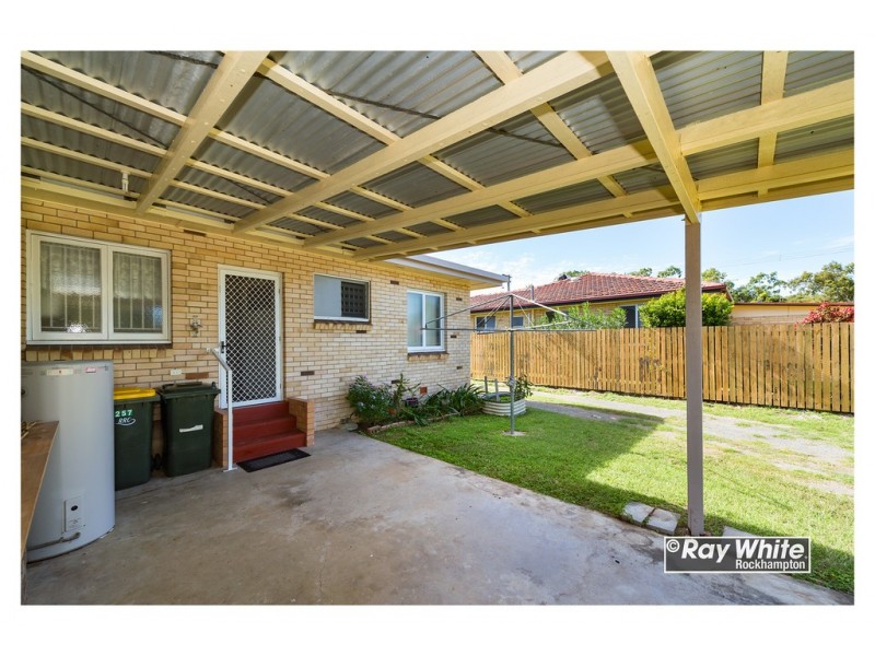 1 and 2/257 Coker Street, Berserker QLD 4701