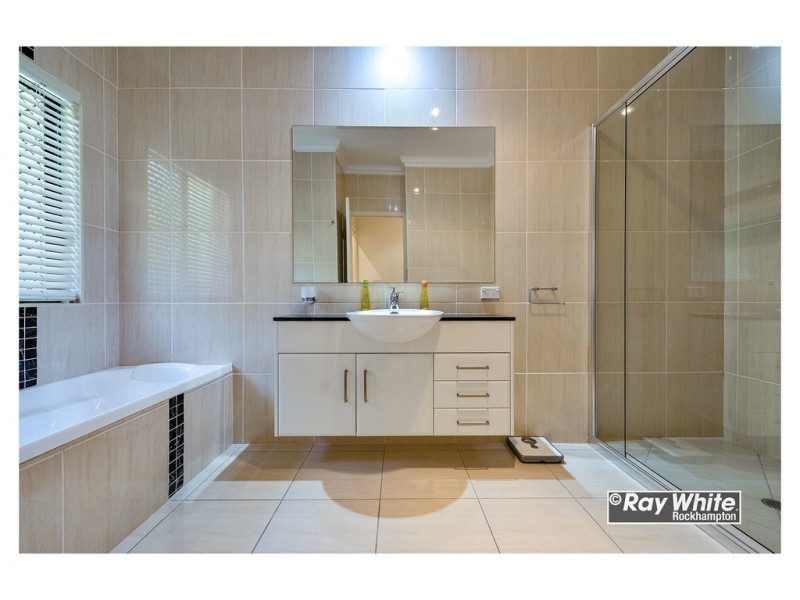 17 Constantia Crescent, Frenchville QLD 4701