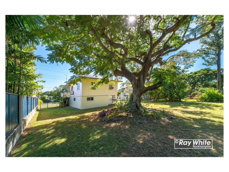 10 Buckle Street, Park Avenue QLD 4701