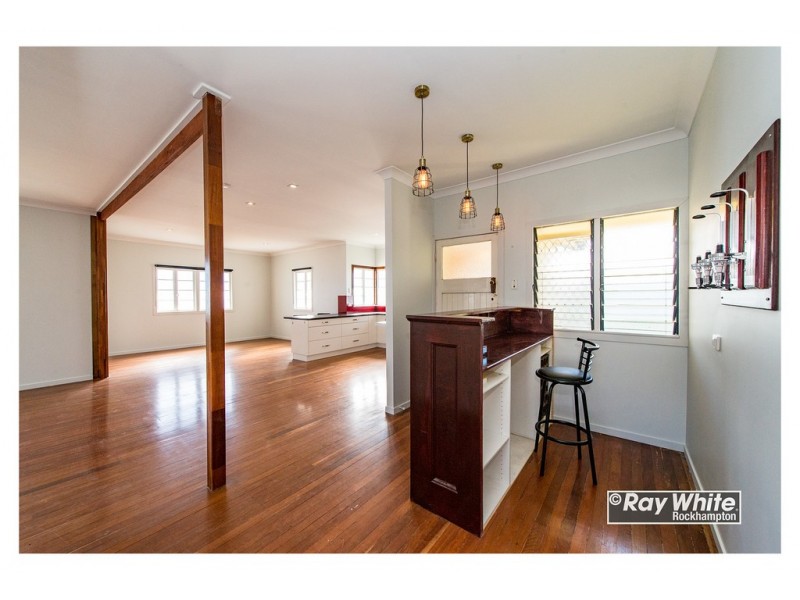 10 Buckle Street, Park Avenue QLD 4701