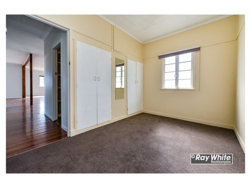 10 Buckle Street, Park Avenue QLD 4701