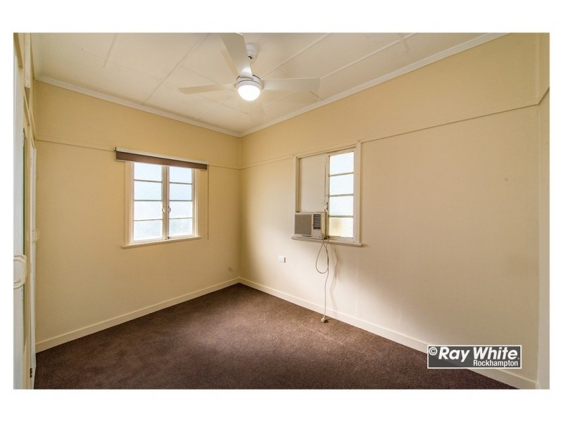 10 Buckle Street, Park Avenue QLD 4701